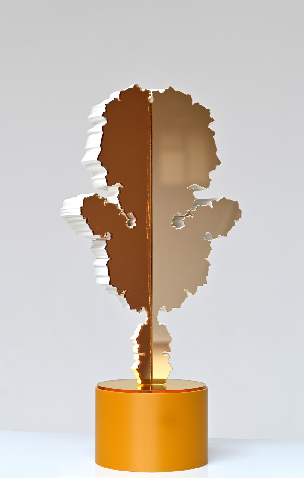 Paul Hosking, Rorschach Self Portrait (Gold), 2023