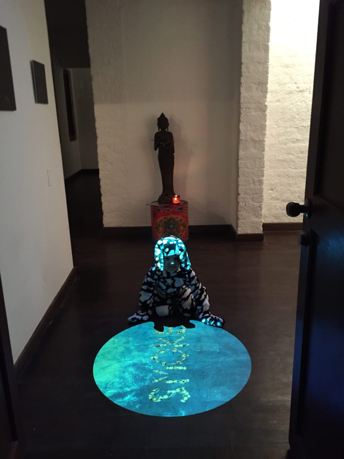 Katja Loher, Why do the waves never go to sleep?, 2015