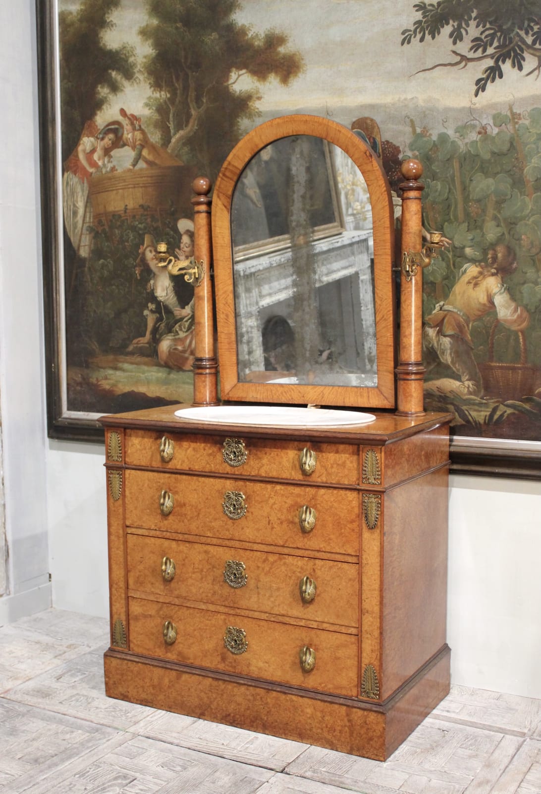 Wonderful early 19th century amboyna dressing table, Circa 1810