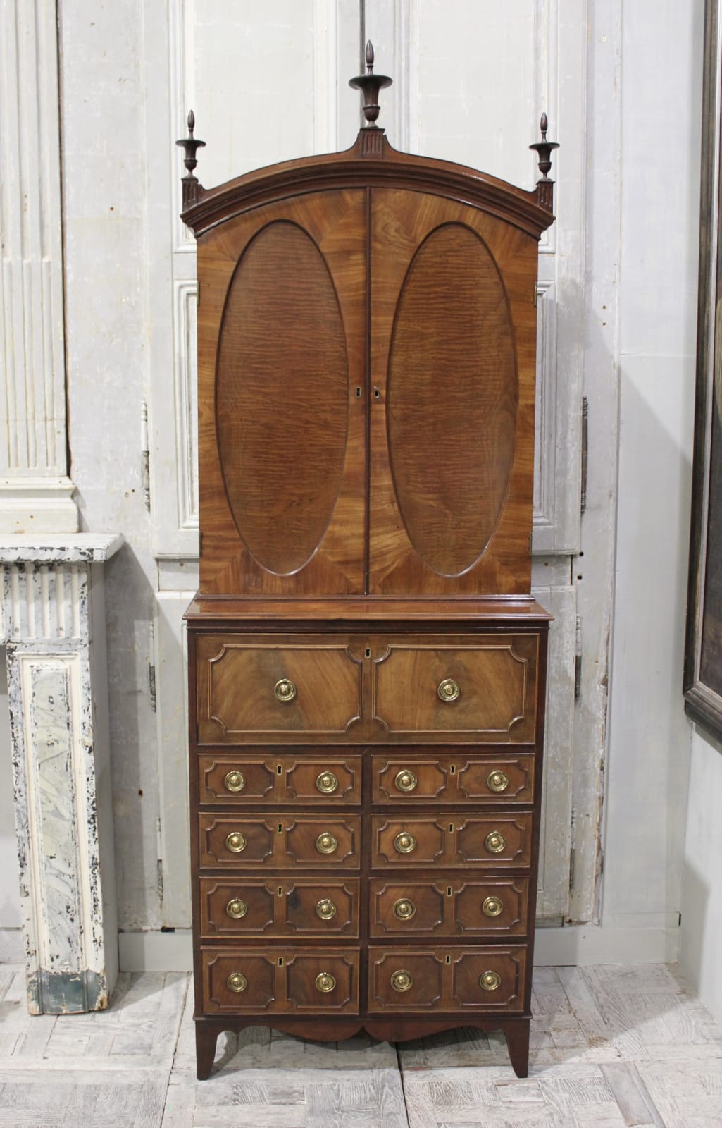 18th century English mahogany secretaries cabinet