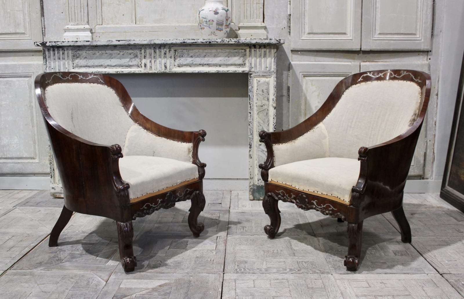 Pair of 19th century Spanish rosewood tub chairs