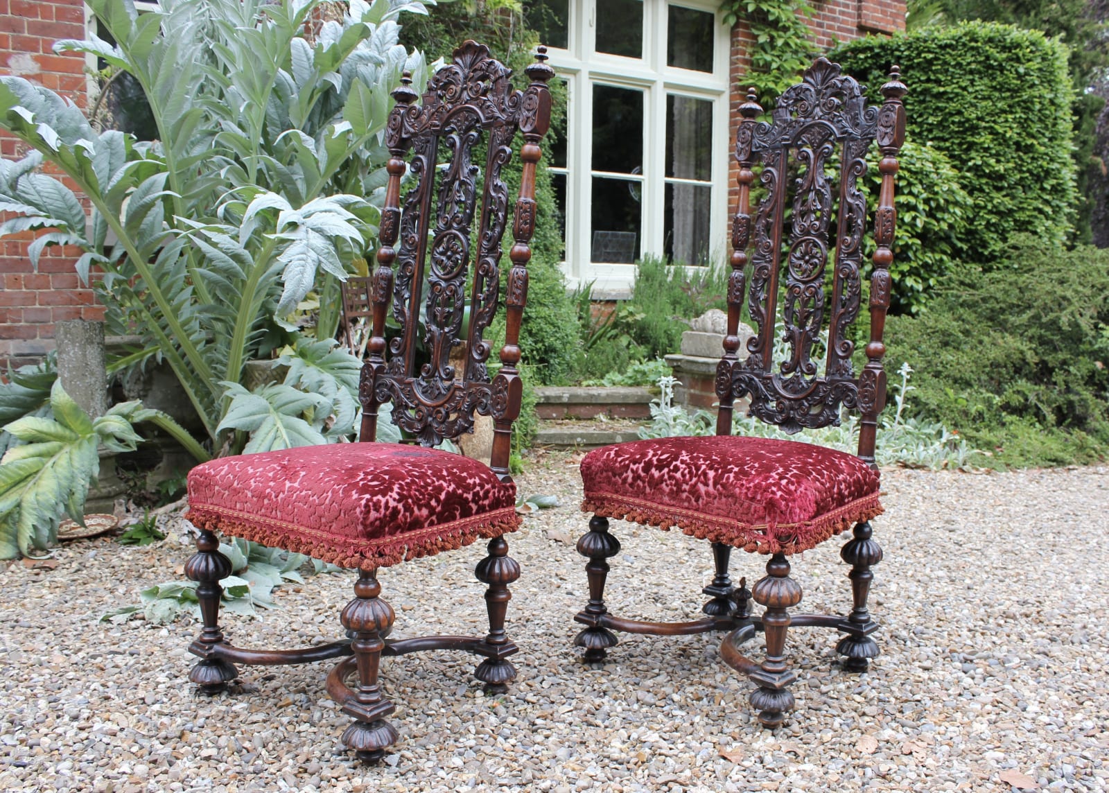 Pair of baroque early 18th century walnut side chairs , Circa 1700