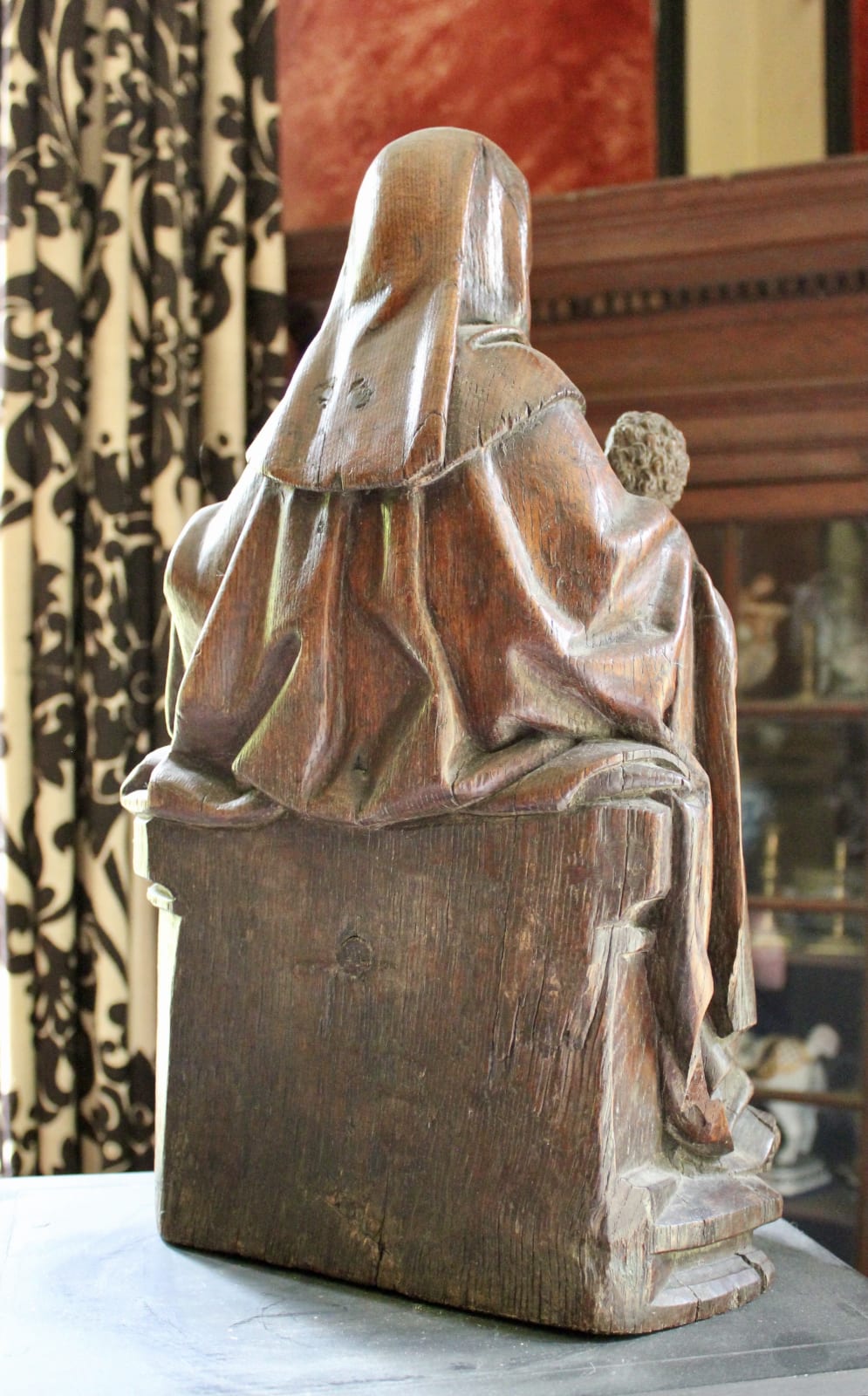 Early 16th century carved oak sculpture of Anna Selbdritt, Circa 1500