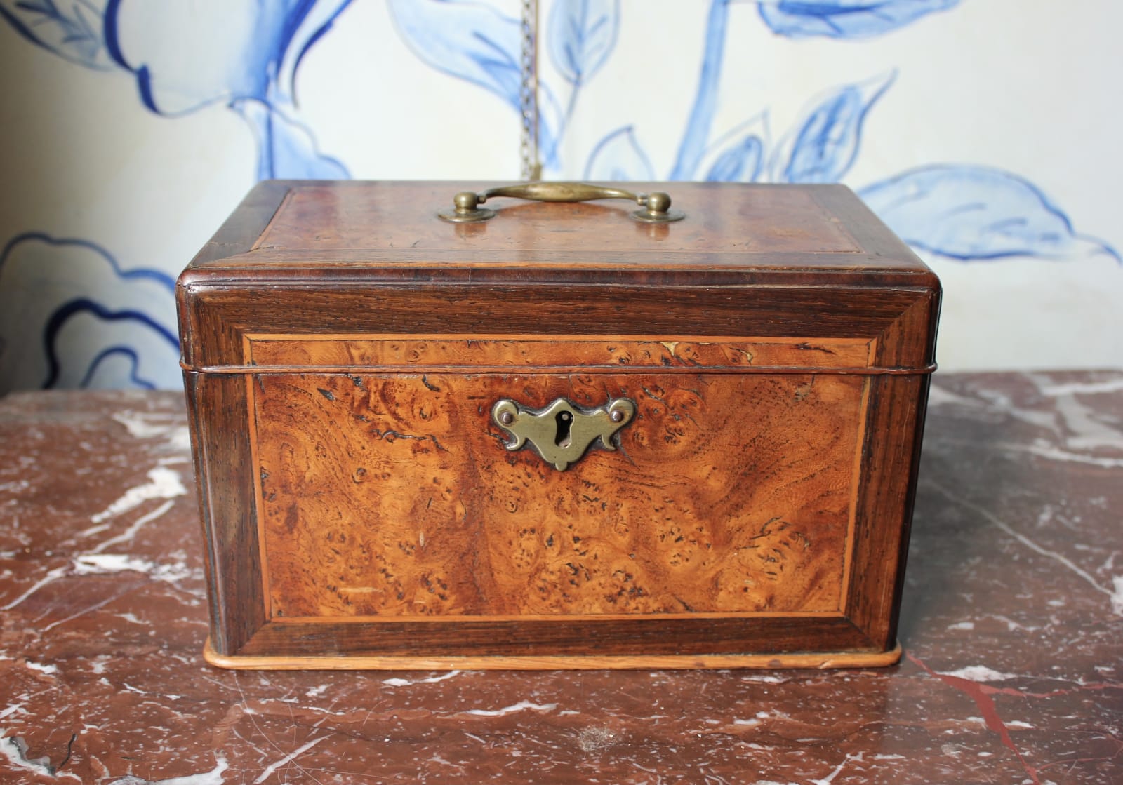 18th century burr elm and walnut tea caddy, Circa 1760