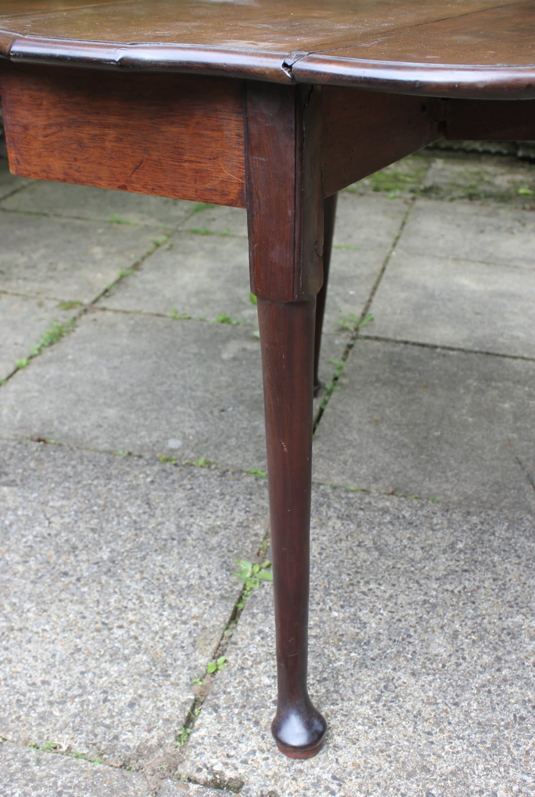 18th century mahogany drop tea card table, Circa 1760