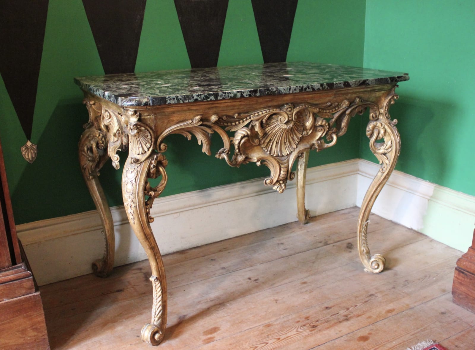 Elegant 18th century giltwood console table, Circa 1760