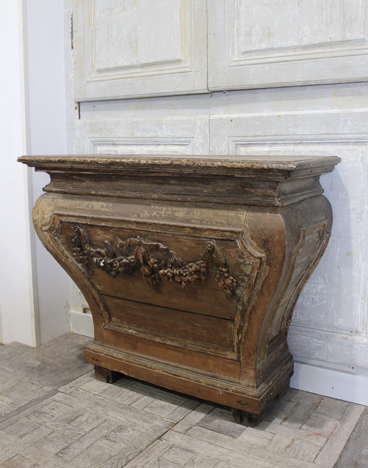 Early 18th century baroque console table, Circa 1700
