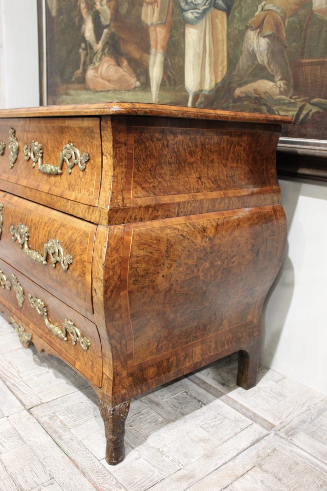 Fine mid-18th century burr walnut French commode, Grenoble, Circa 1750