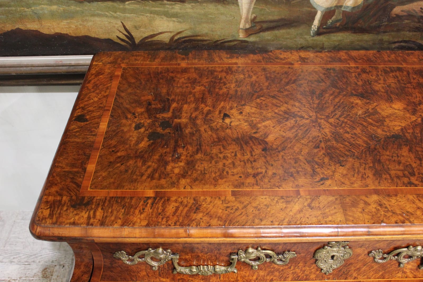 Fine mid-18th century burr walnut French commode, Grenoble, Circa 1750
