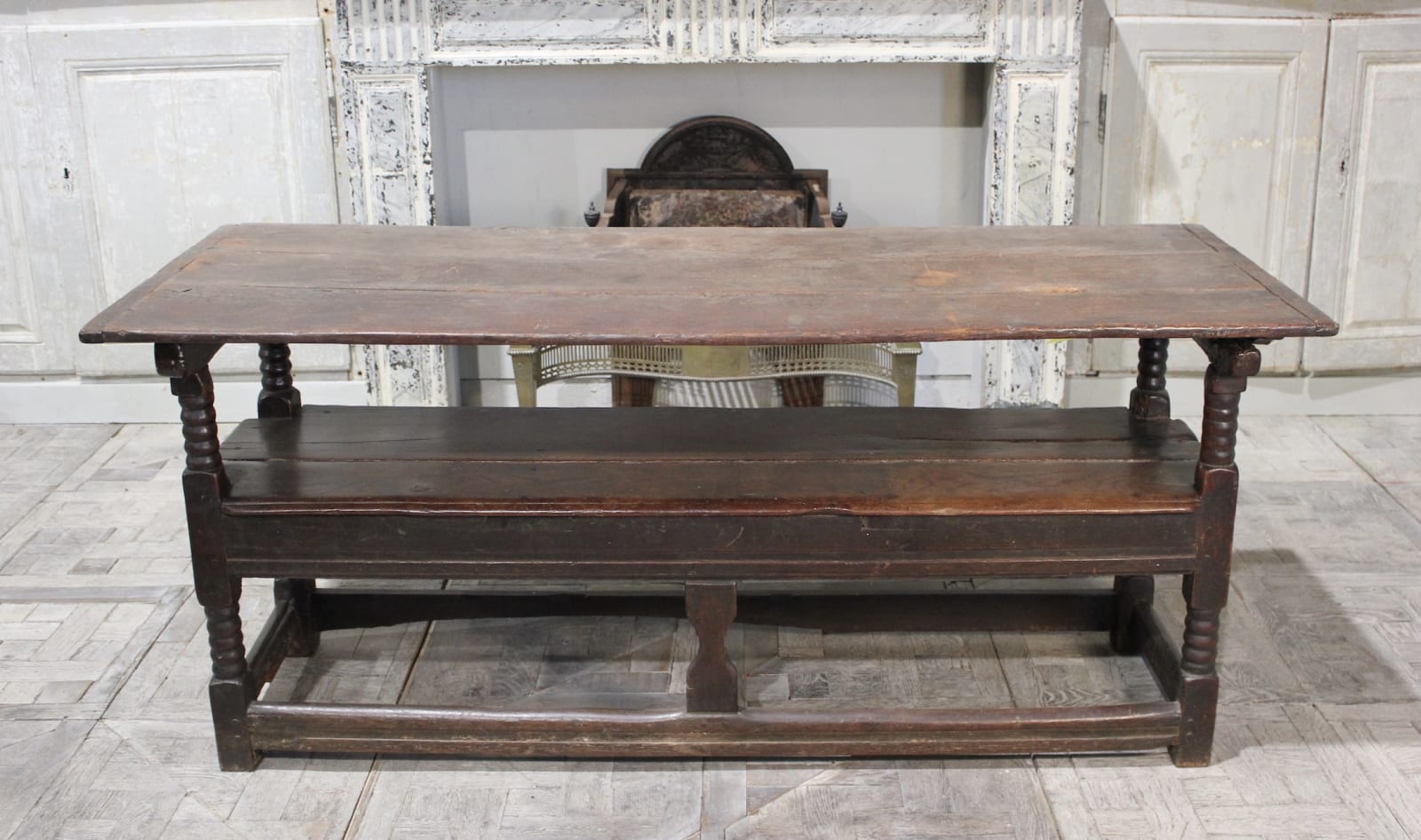 17th century oak monk's bench, Circa 1680
