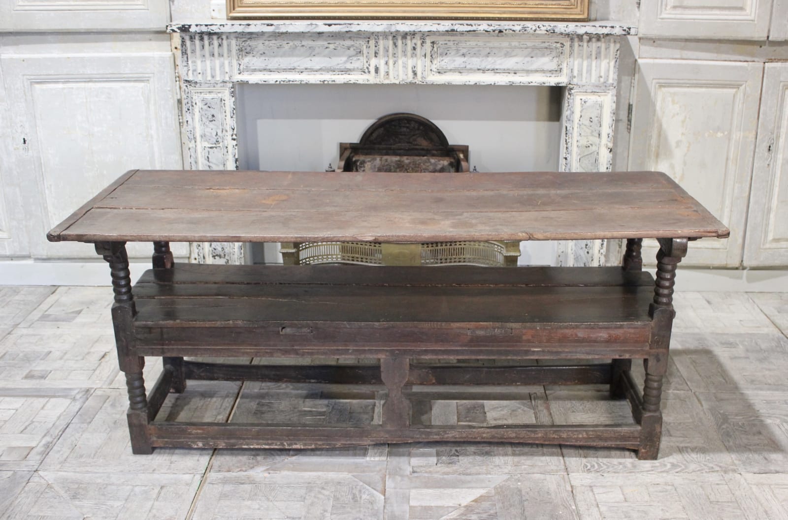 17th century oak monk's bench, Circa 1680