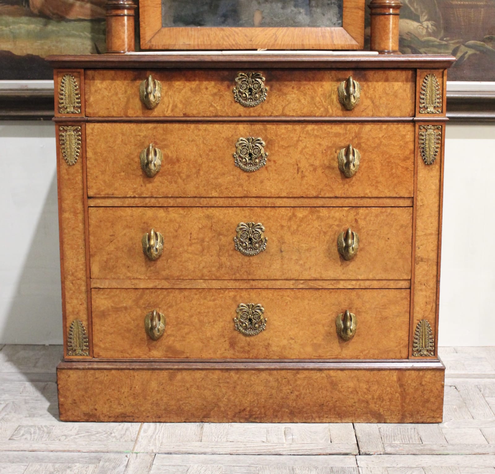 Wonderful early 19th century amboyna dressing table, Circa 1810