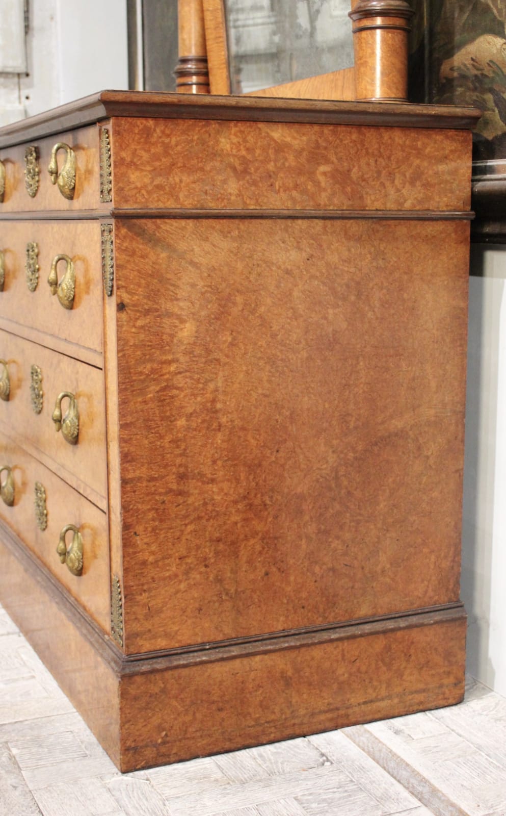 Wonderful early 19th century amboyna dressing table, Circa 1810