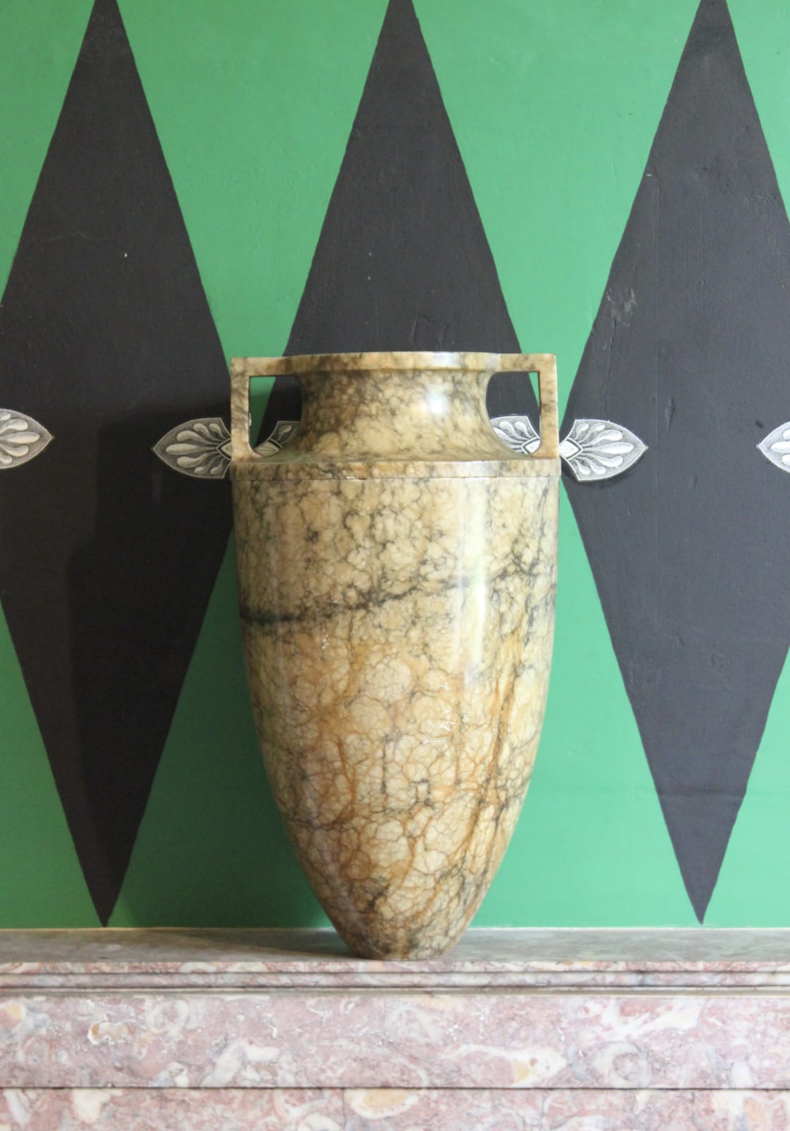 Large stylised onyx amphora
