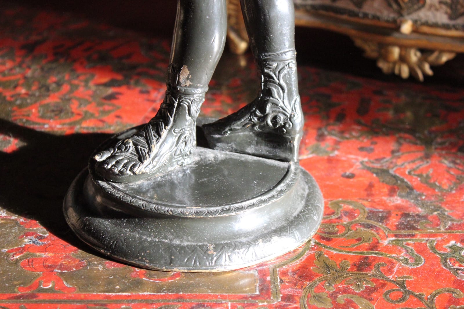 Grand tour patinated bronze Narcissus, 19th century