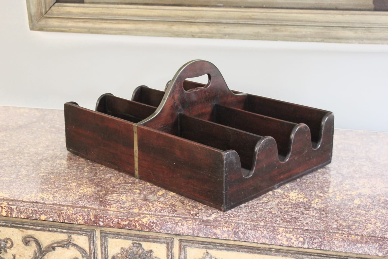 18th century mahogany and brass bottle carrier , Circa 1775