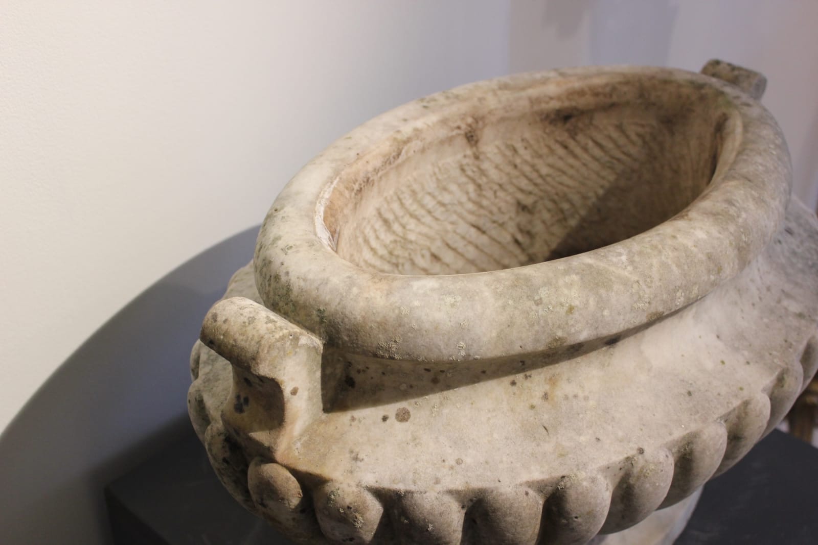 Wonderful 18th century carved marble cistern , Circa 1780