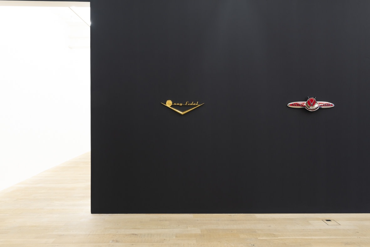 Installation view, Dagoberto Rodríguez: PUENTES INVERTIDOS, Galerie Peter Kilchmann, Zurich, Switzerland, 2019