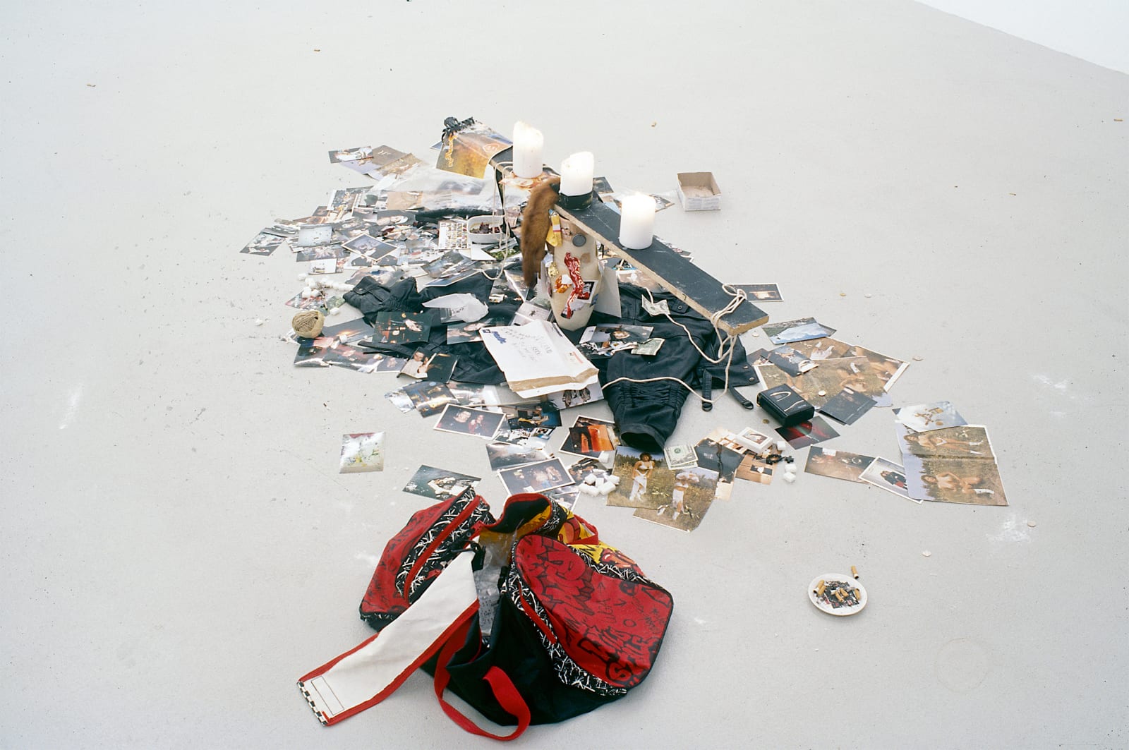 Installation view, Violence the true way, Galerie Peter Kilchmann, Limmatstrasse, Zurich, Switzerland, 2002