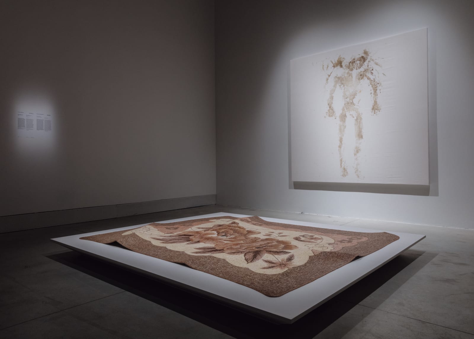 Installation view: Teresa Margolles, Tela Venezuelana, 2019, Human imprint on cloth, 210 × 210 cm, 60th International Art Exhibition – La Biennale di Venezia, Stranieri Ovunque – Foreigners Everywhere. Photo: Matteo de Mayda. Courtesy: La Biennale di Venezia