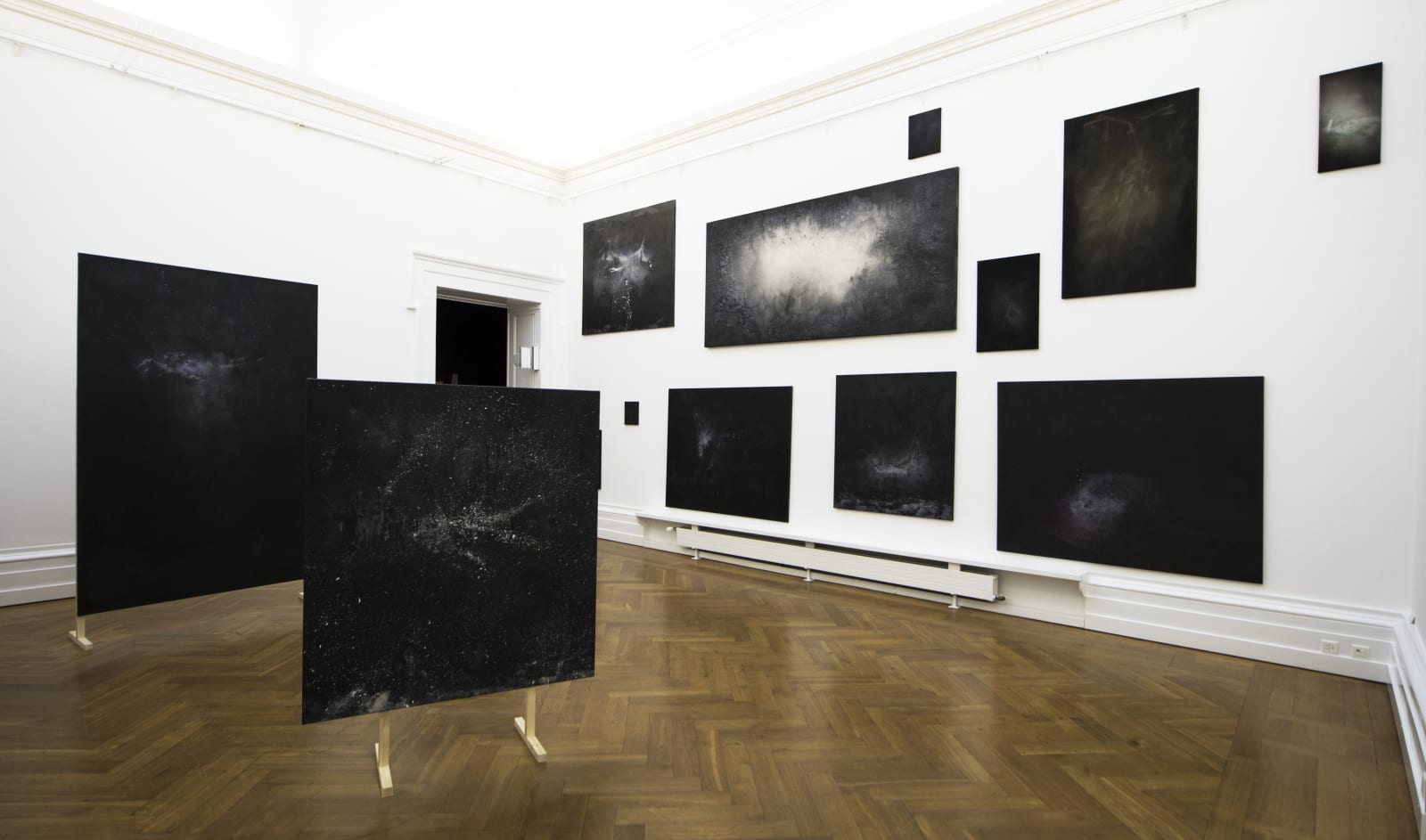 Installation view, Valérie Favre: Une exposition monographique, Musée d'art et d'histoire, Neuchâtel, Switzerland, 2017-2018