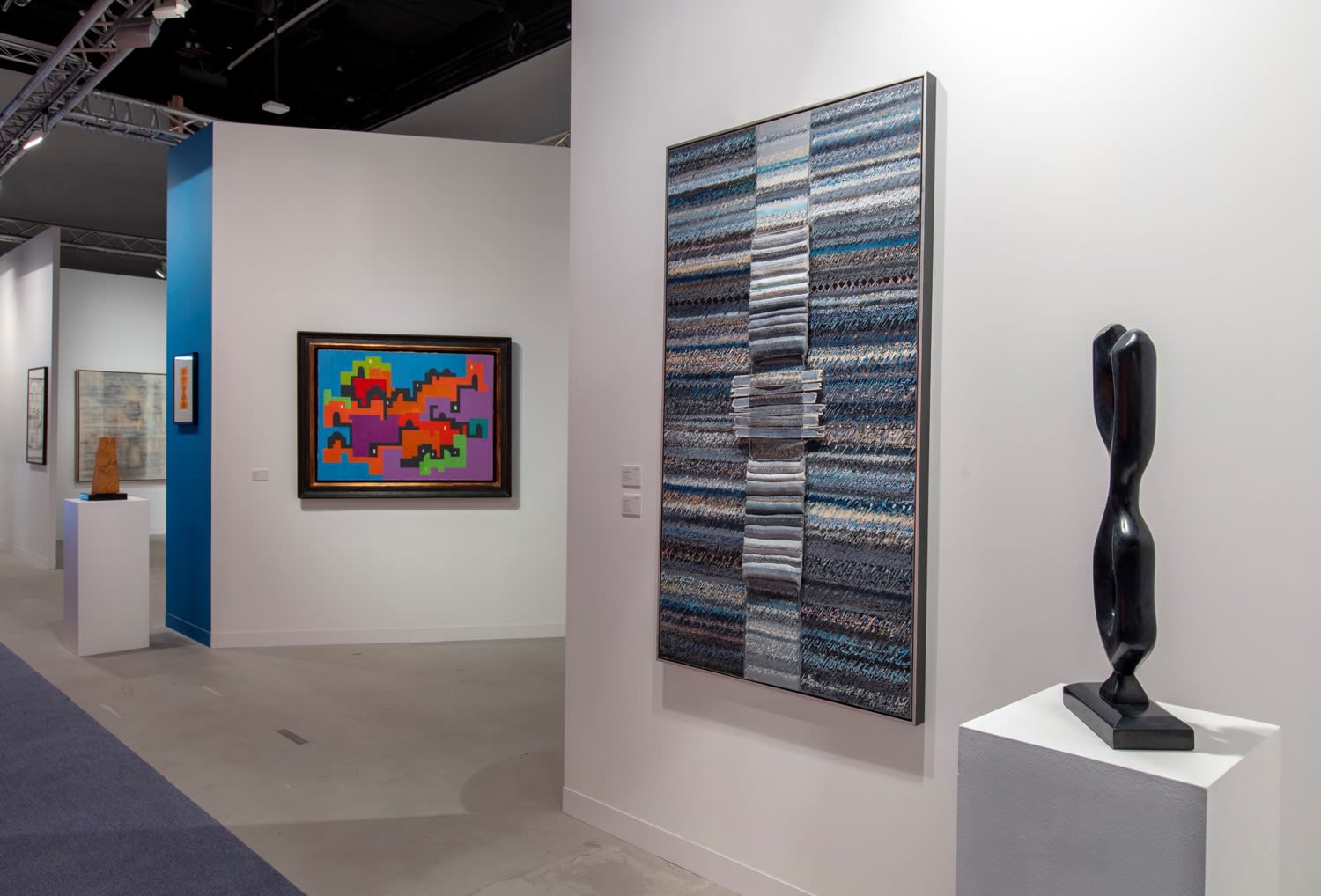 From left to right: Nejib Belkhodja, Architecture, 1969; Mahjoub Ben Bella, South Afrika, 1985; Alfred Basbous, L'Étreinte, 1990