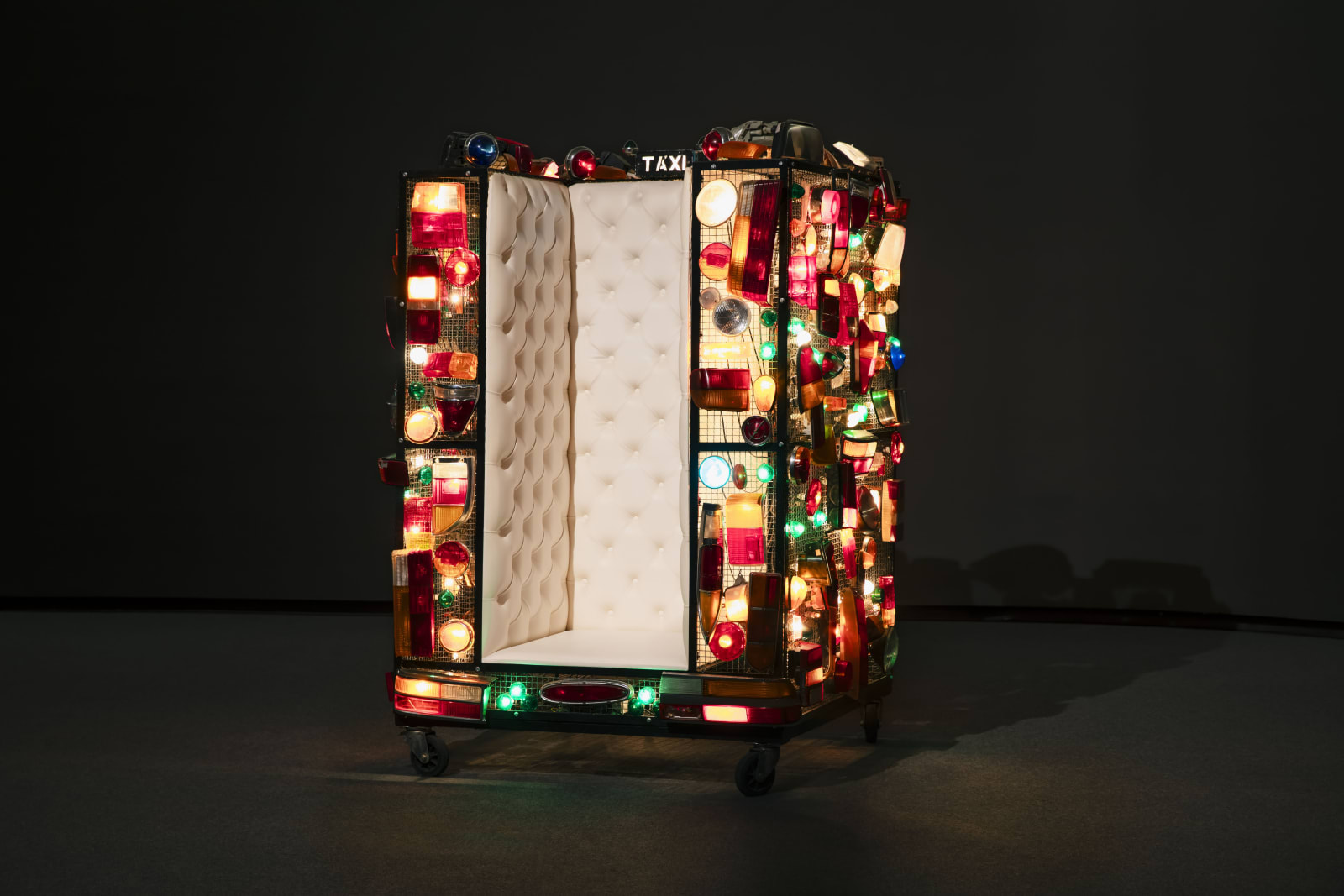 © Lionel Balteiro for Atelier Joana Vasconcelos