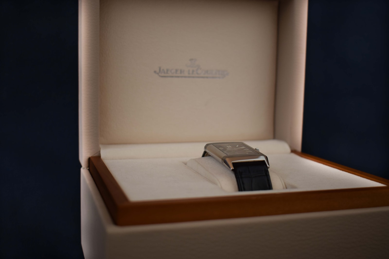 Jaeger-LeCoultre, JLC Reverso Ultra Thin Tribute 1931 Black Dial