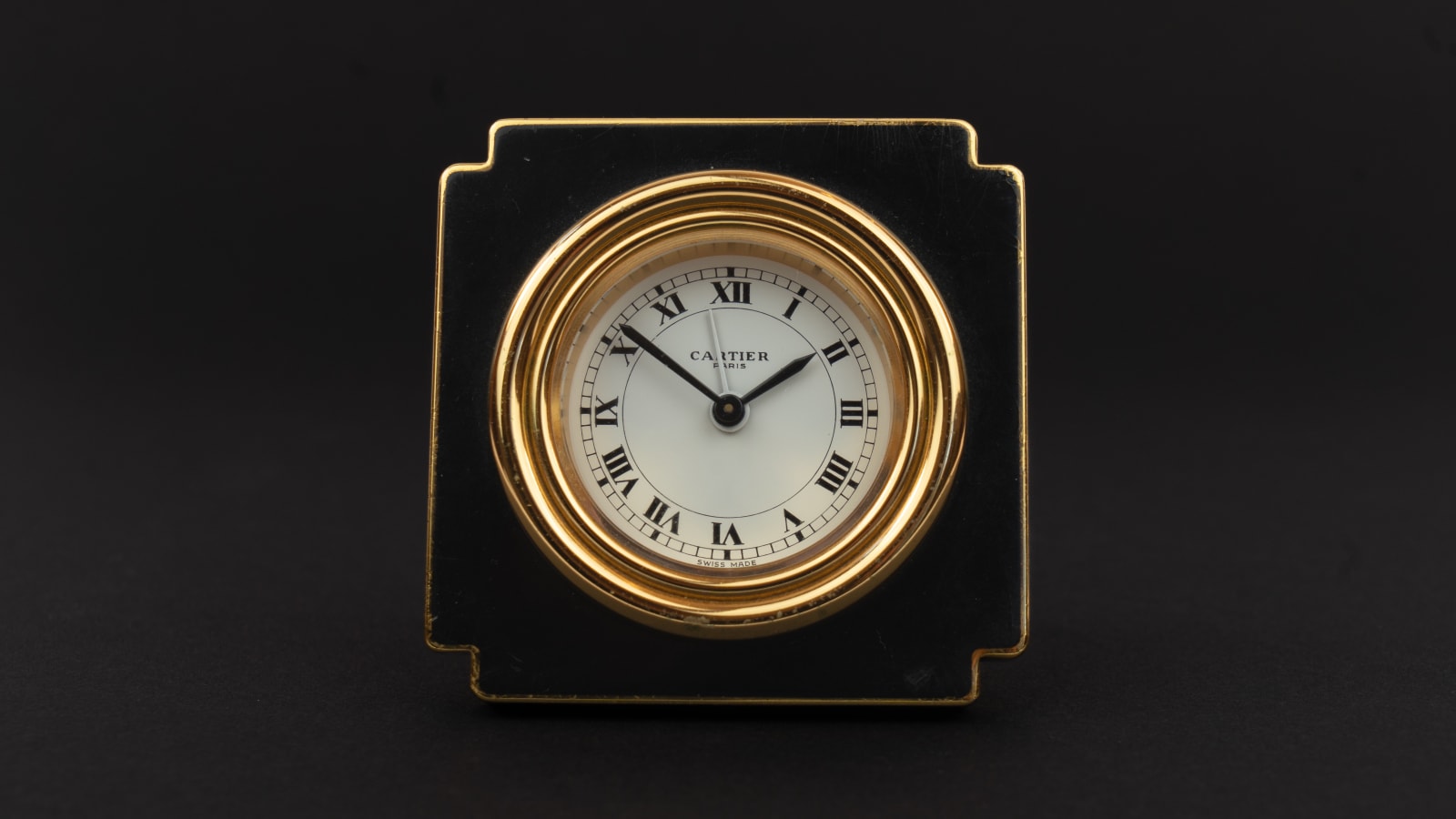 Cartier, Cartier travel desk alarm clock