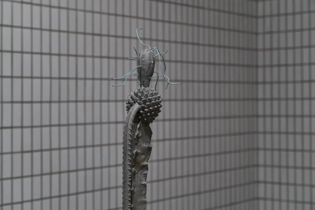 “张如怡：低声细语”展览现场，2022。图片由UCCA尤伦斯当代艺术中心提供，摄影：孙诗。Installation view of “Zhang Ruyi: Speaking Softly ,” 2022. Photograph by Sun Shi, courtesy UCCA Center for Contemporary Art.