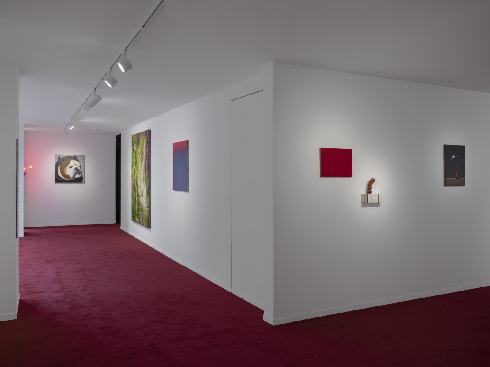 “NOV. 10, 2001”展览现场，2025年，totalab + ZiWU 誌屋，上海