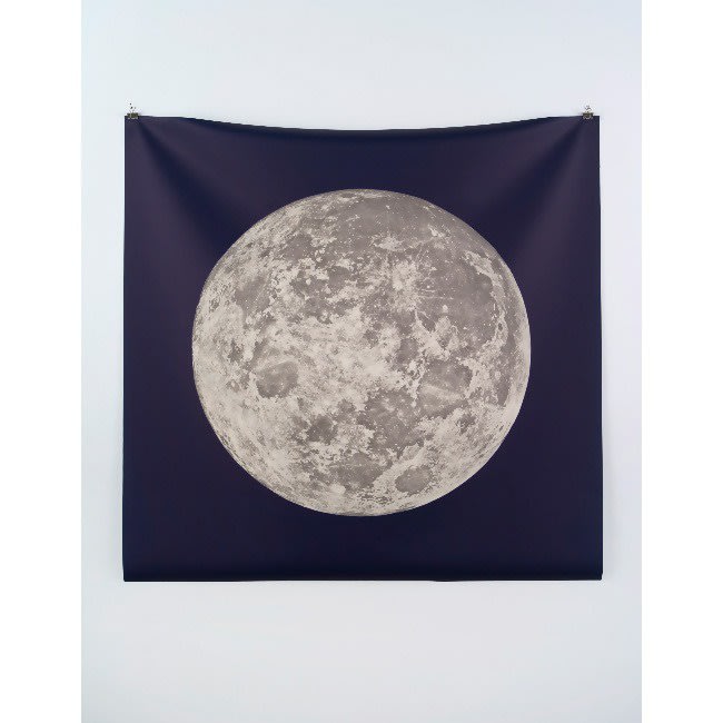 Hans-Peter Feldmann, The moon