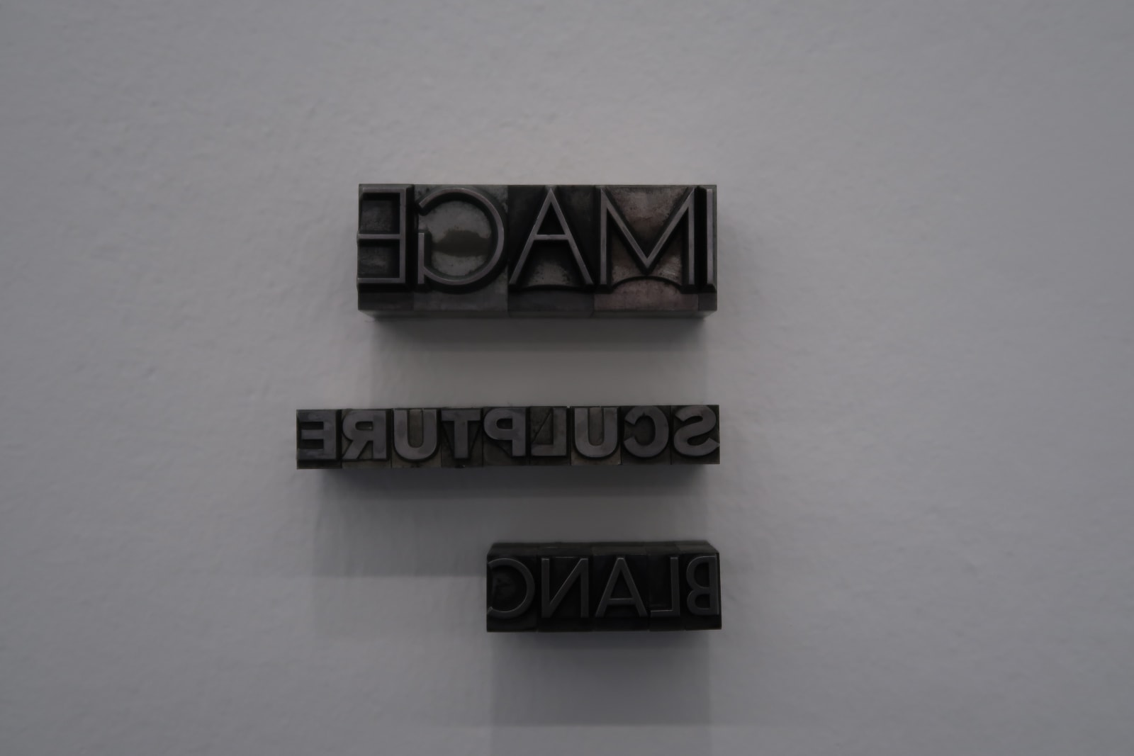 Ignasi Aballí, Simultaneous Structures I, 2023