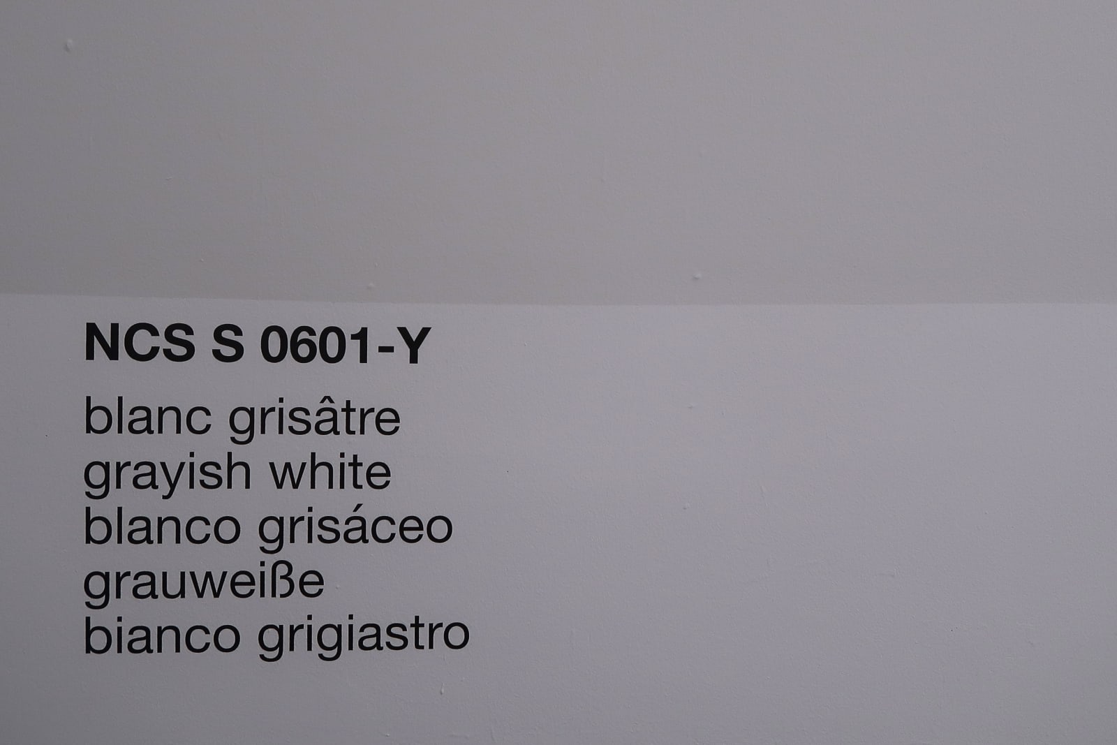 Ignasi Aballí, Simultaneous Structures IV, 2023
