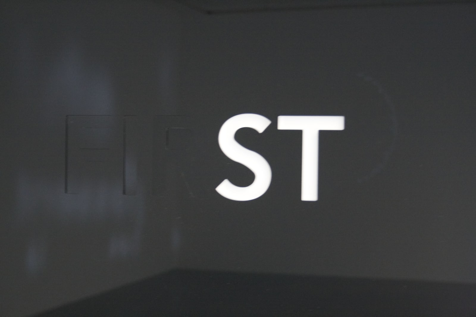 Detanico Lain, New - First - Full - Last, 2014