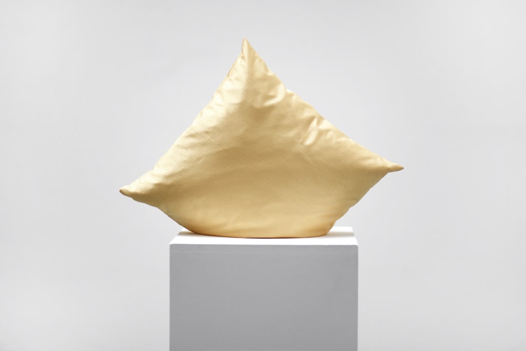 Hans-Peter Feldmann, Cushion