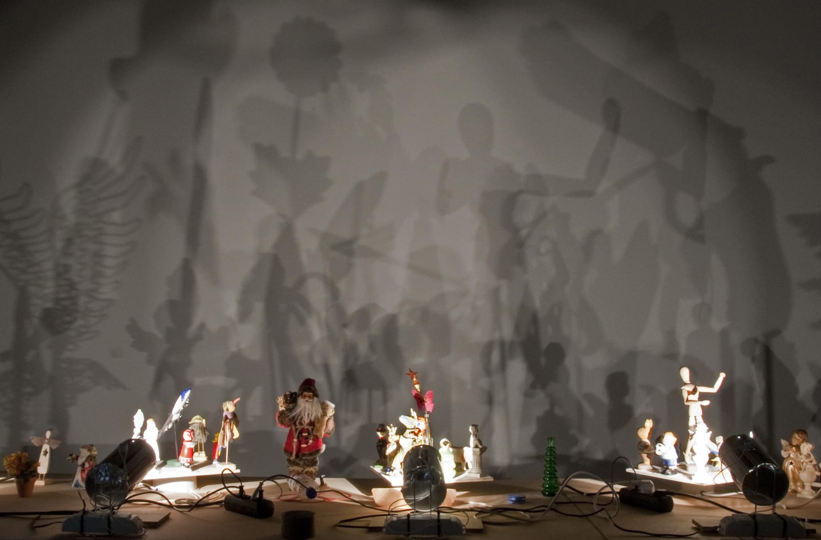 Hans-Peter Feldmann, Shadow Play