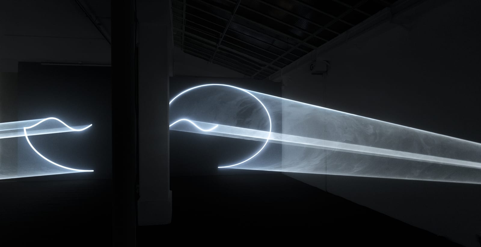 Anthony McCall, Leaving (With Two-minute Silence), 2009