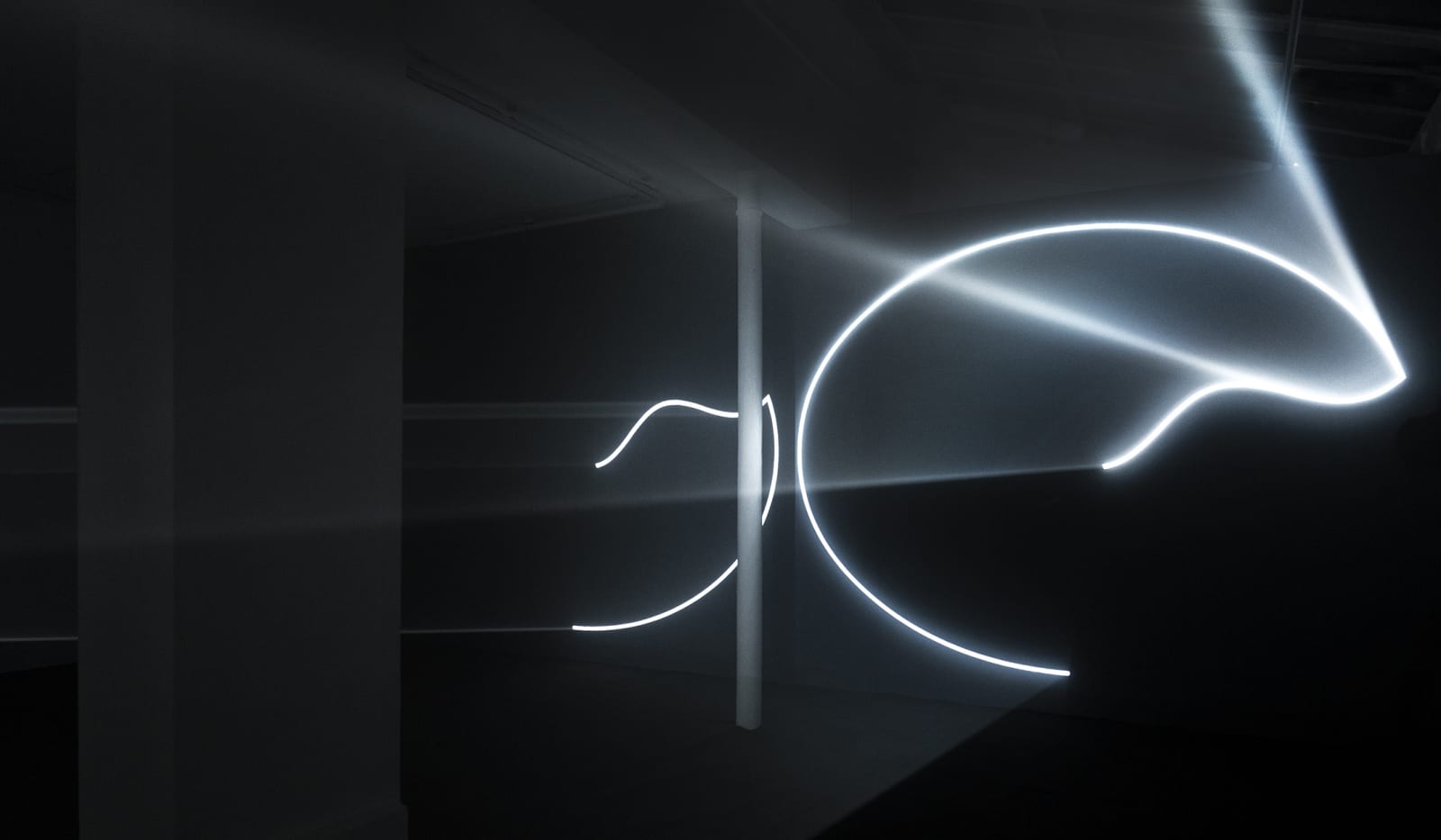 Anthony McCall, Leaving (With Two-minute Silence), 2009