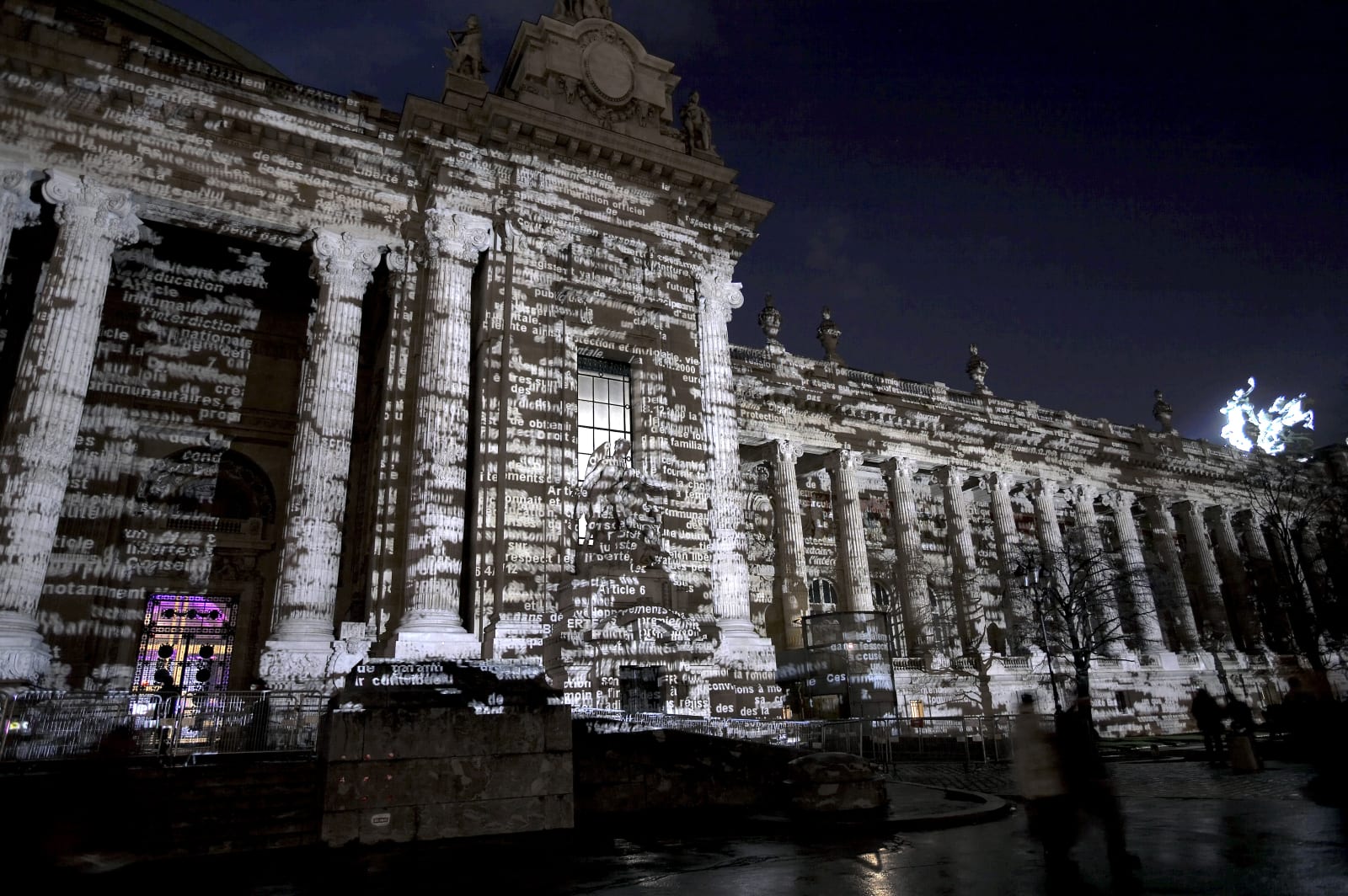 Charles Sandison, Manifesto, 2008