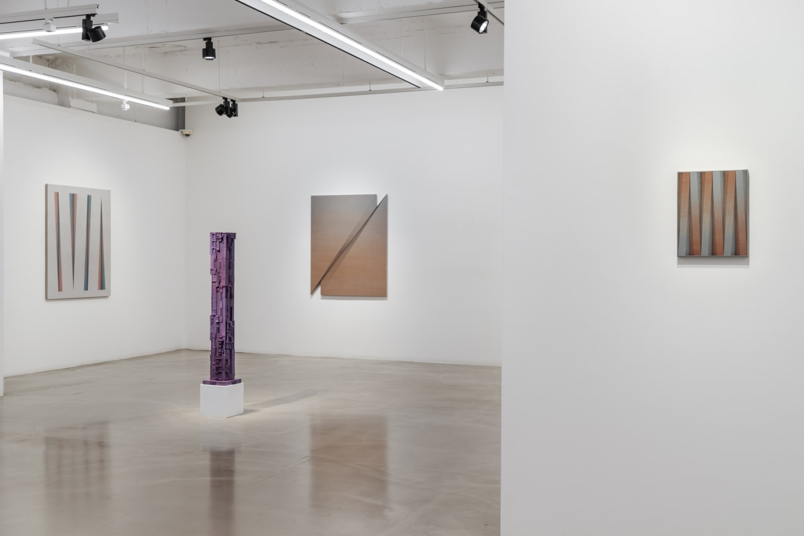Installation view: Lagrange Point: Suzanne Song and Kim Sang Gyun, Gallery Baton, 2023. Courtesy of Gallery Baton