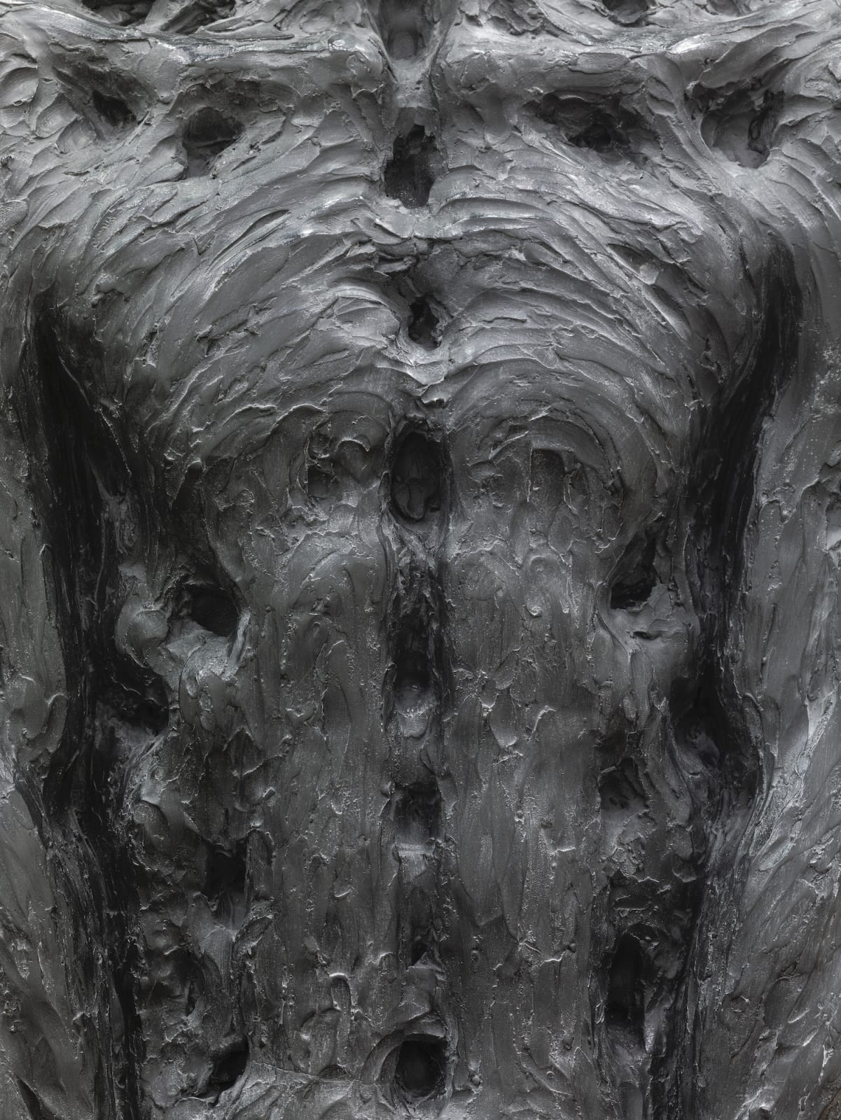 Detail: Hwang Hak Sam, Standing Human, 2020, synthetic resin, 190 x 60 x 45 cm