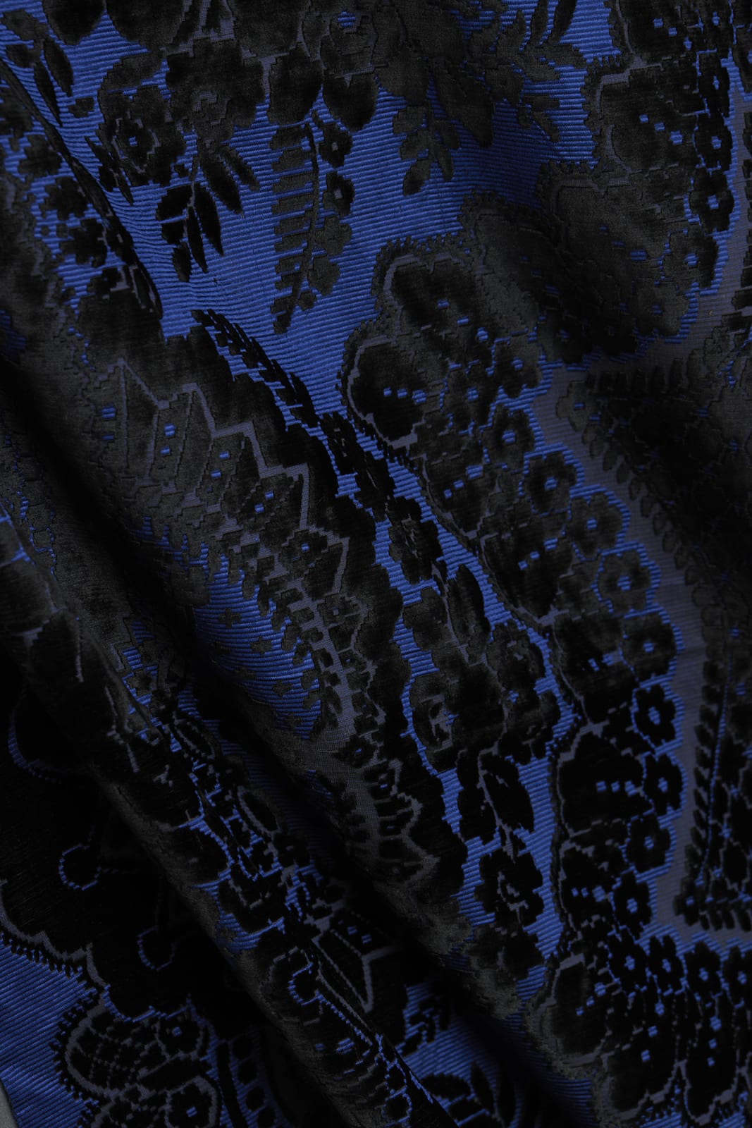 French or English , Silk velvet shawl, ca. 1860