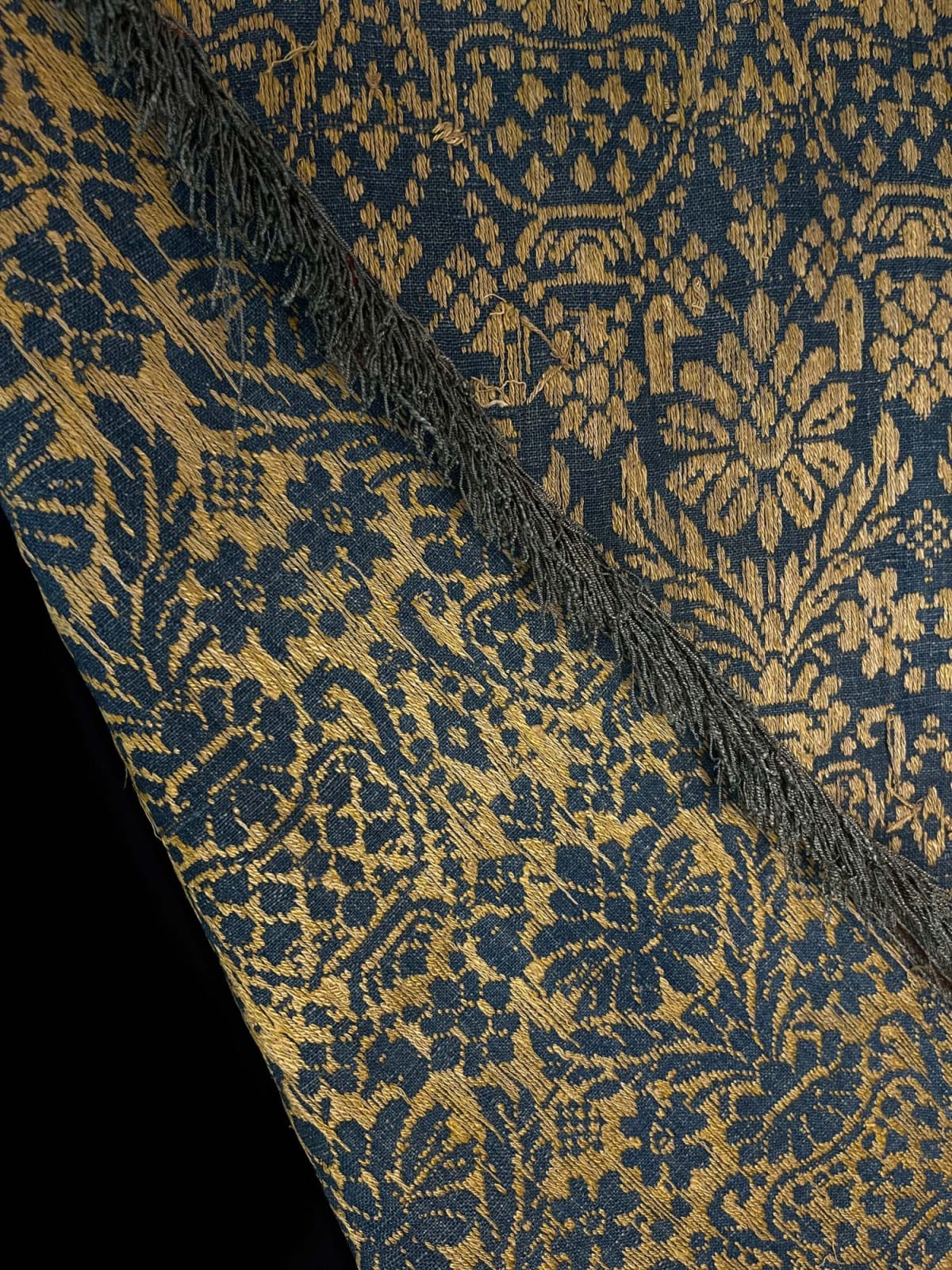 Spanish, Silk-and-linen woven coverlet, 17th century