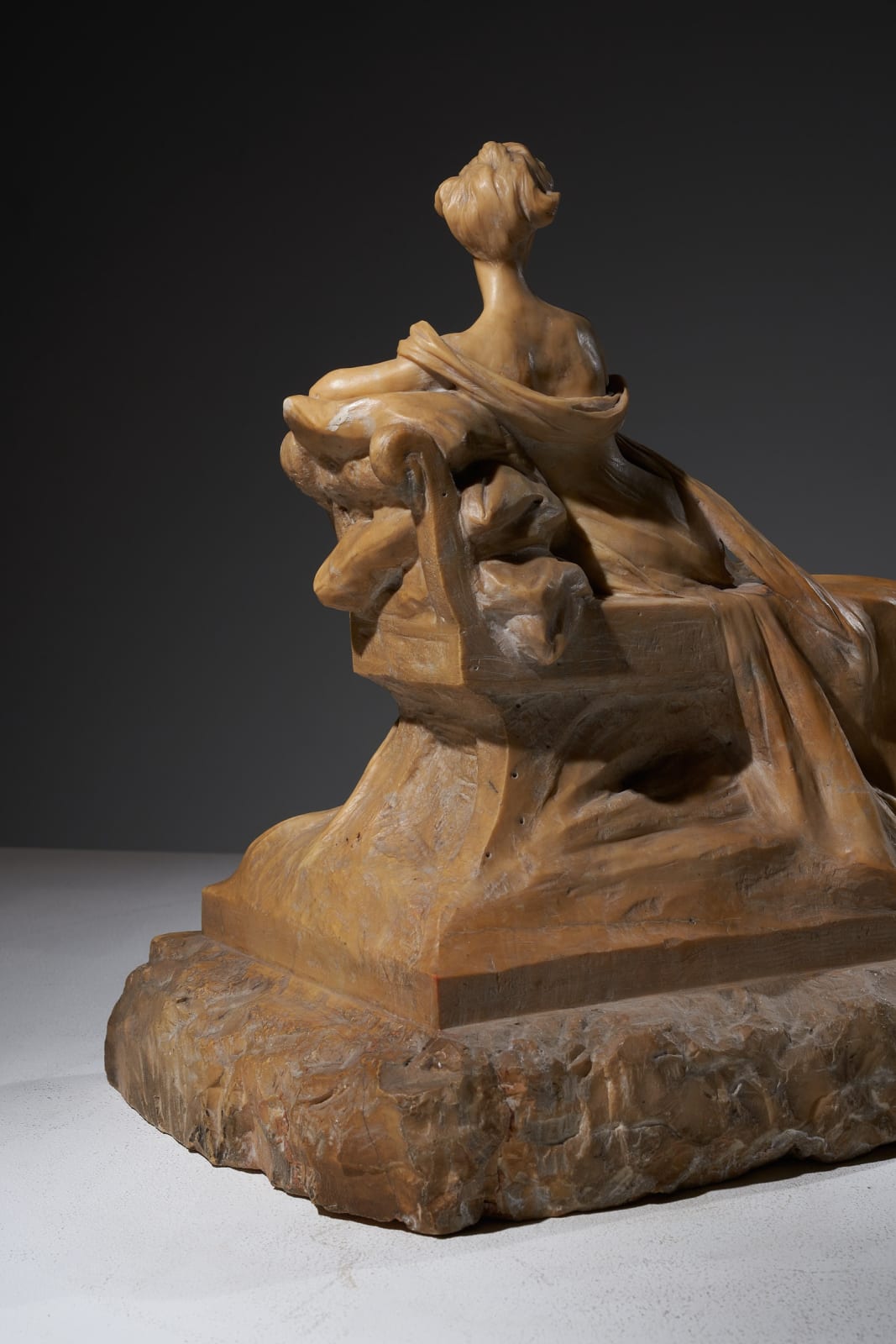 Georges Van der Straeten, Portrait of an elegant woman on a chaise longue