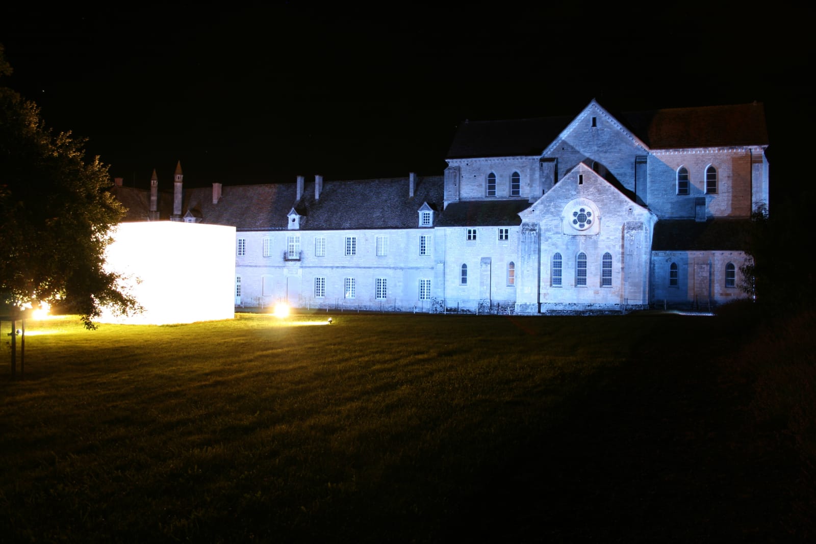 Eric Eriston Winarto, INSTALLATION, WALD, CHER, FRANCE