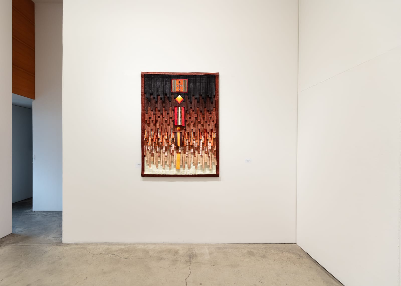 Abdoulaye Konaté , Arkilla kerka (Peulh) avec source de lumière, 2024