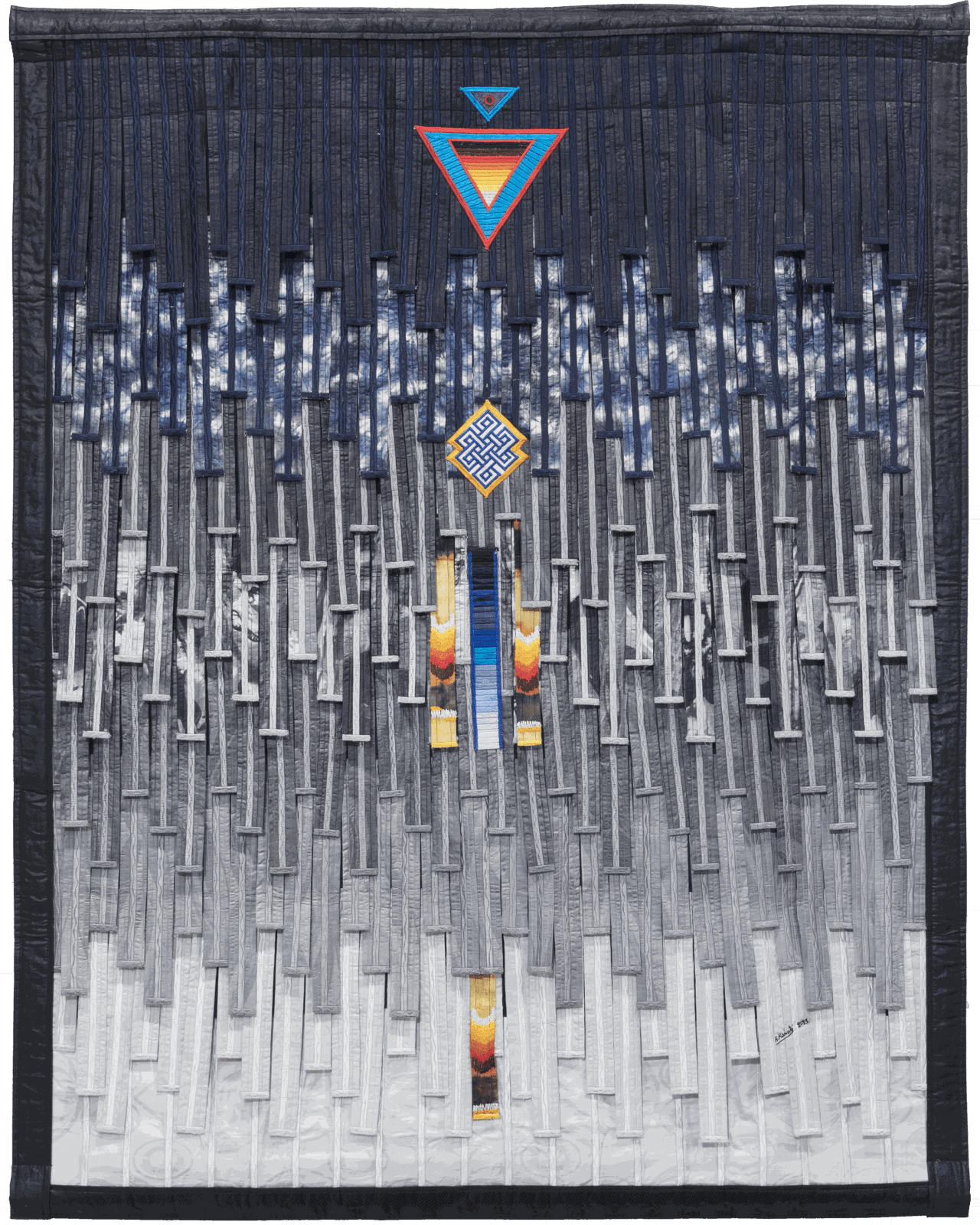 Abdoulaye Konaté Triangles et signe Tibet 2023 Textile 156 × 117 cm