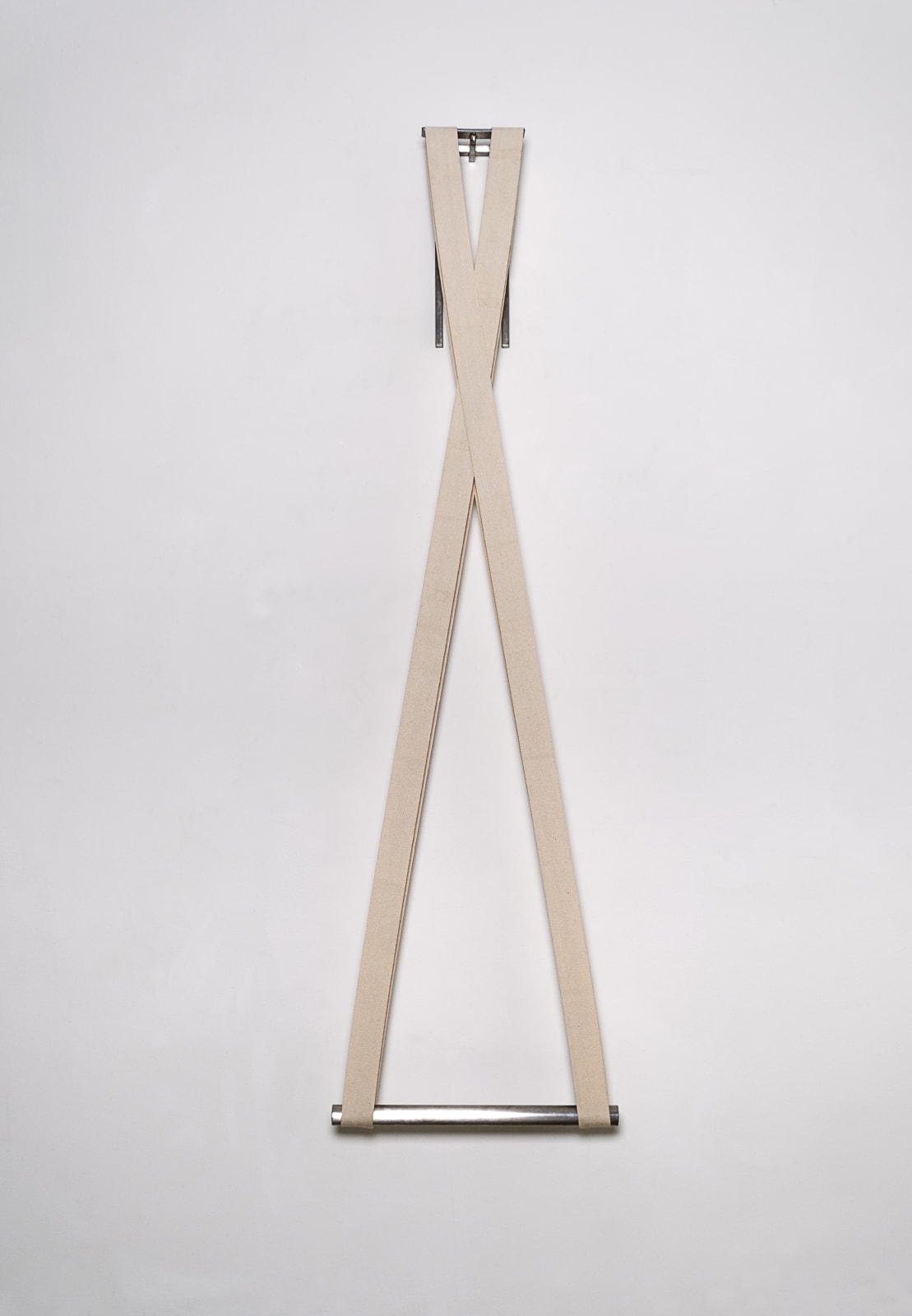 Paolo Cotani Bilanciere 2006 Cinghie e acciaio 195 × 55 × 12 cm