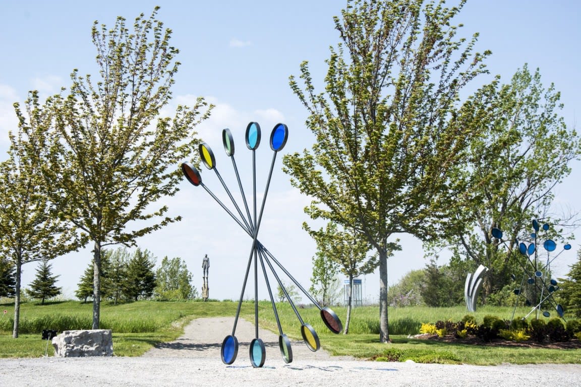 Ryan Van Der Hout, Optical Device ( Spectrum ) , 2021